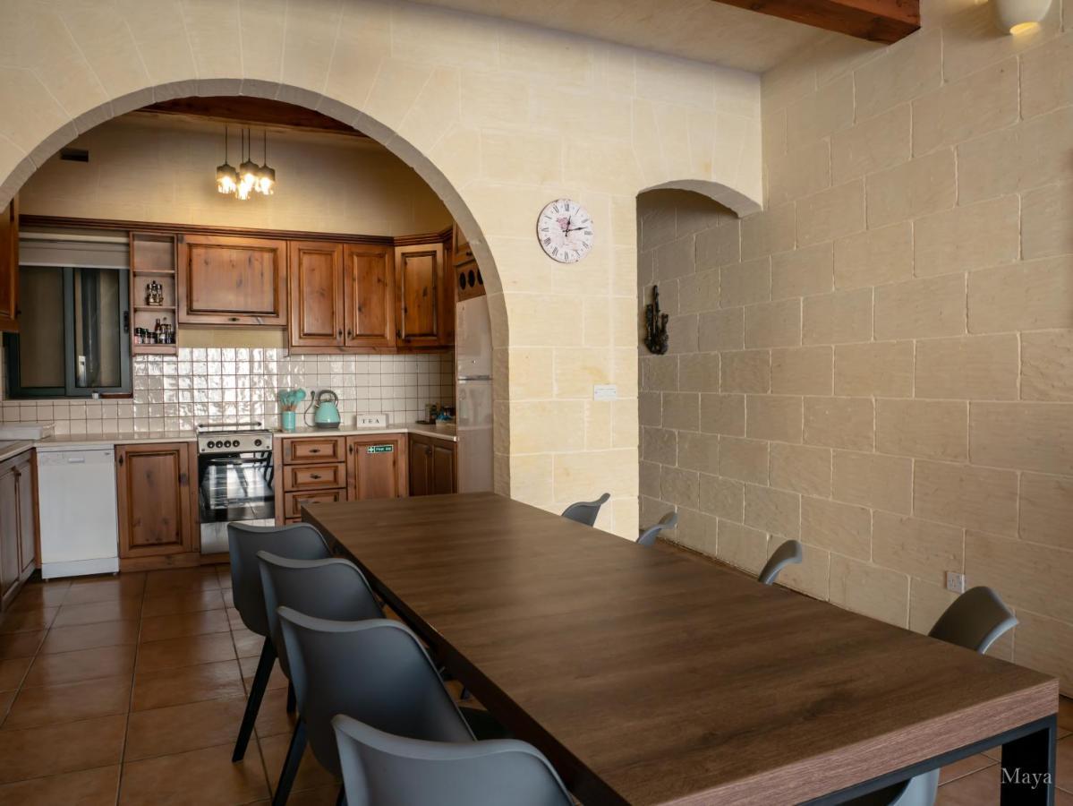 Moonshine Villa Nadur Bagian luar foto