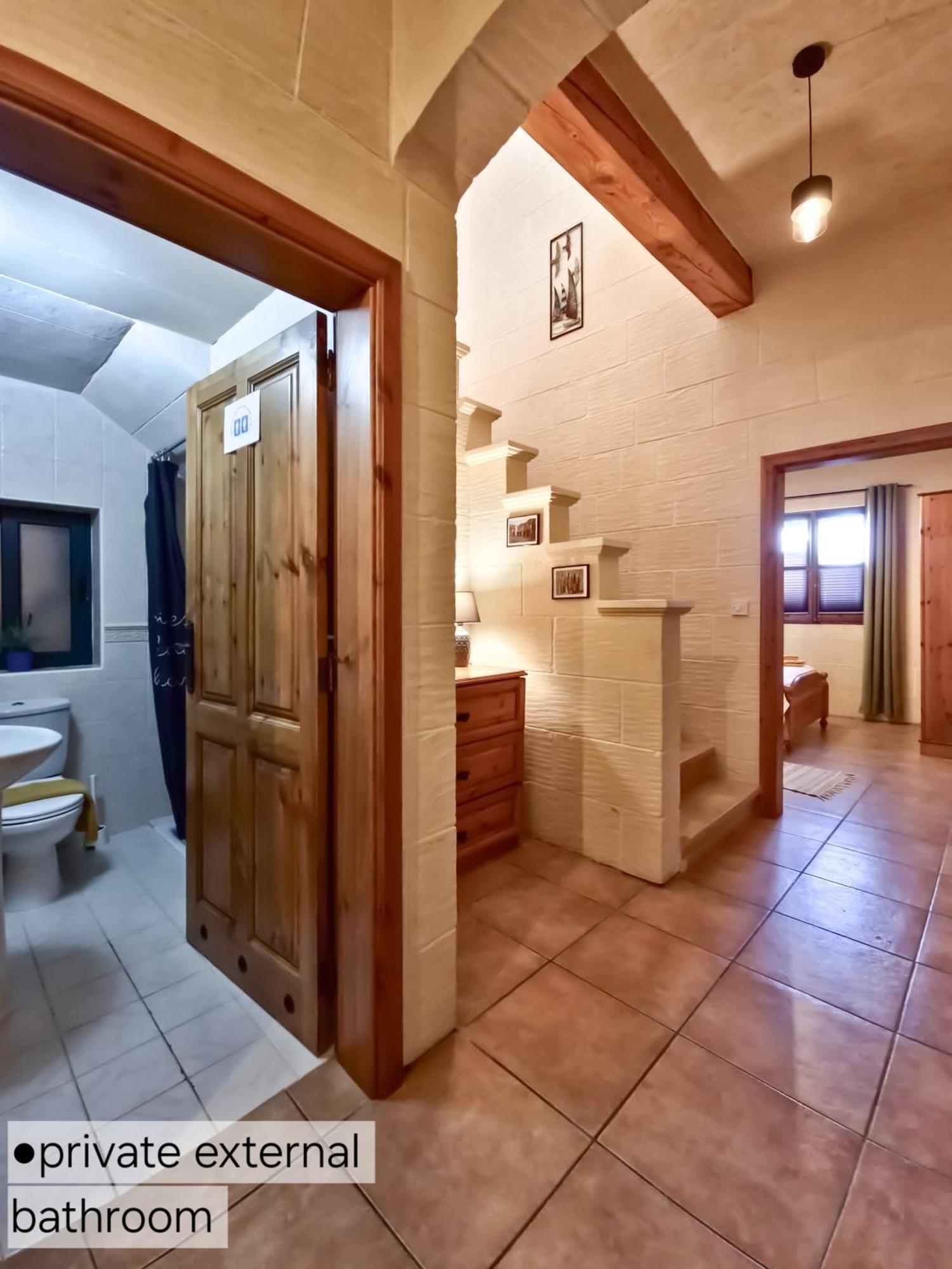 Moonshine Villa Nadur Bagian luar foto